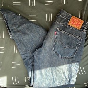 Men’s Levi 514 jeans